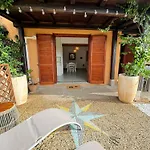 Nyaraló Dimora Marina - Con Giardino *