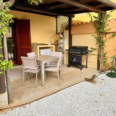 Dimora Marina - Con Giardino Όλμπια